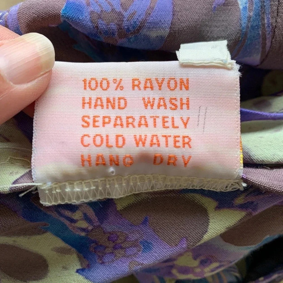 Santiki Batik Dress - Picture 7 of 9